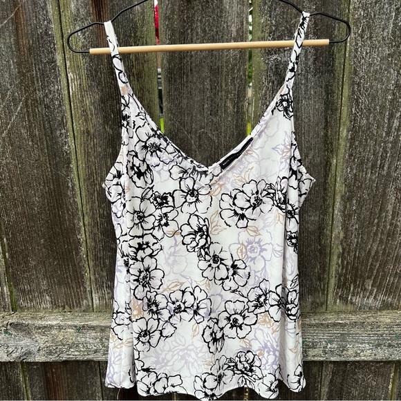 White House Black Market Lilac Breeze and Black Floral Tank Blouse - Picture 4 of 8